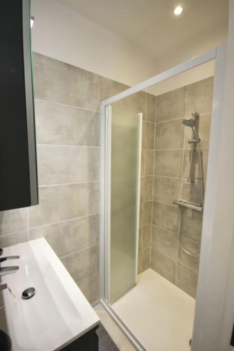 Au Gout Du Jour Climatise Apartment Toulouse Luaran gambar